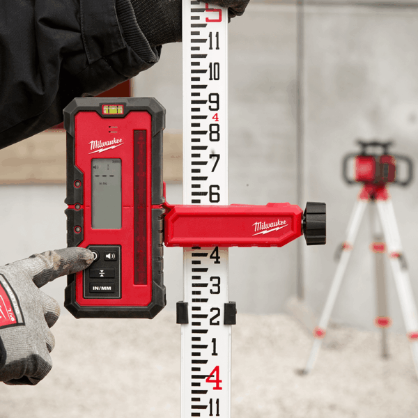 MILWAUKEE M18 HORIZONTAL ROTARY LASER 610M (2000FT) RED