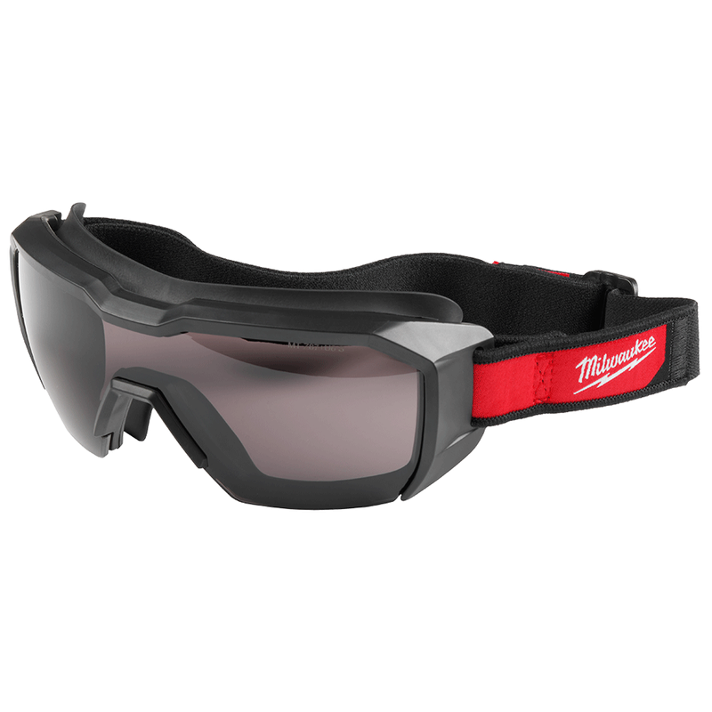 MILWAUKEE VENTED LOW PROFILE TINTED SAFETY GOGGLES FOR INDUSTRIAL USE